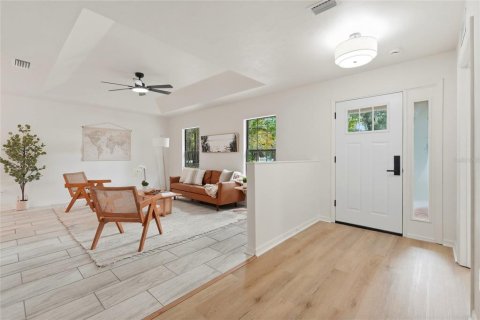 House in Hawthorne, Florida 4 bedrooms, 136.66 sq.m. № 2258956 - photo 4