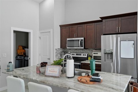 House in Cape Coral, Florida 3 bedrooms, 183.02 sq.m. № 1911169 - photo 22