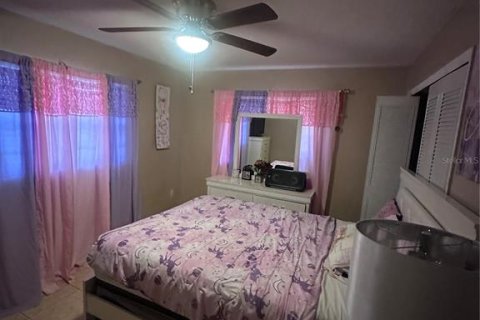 Villa ou maison à vendre à Orlando, Floride: 3 chambres, 151.8 m2 № 2352422 - photo 2