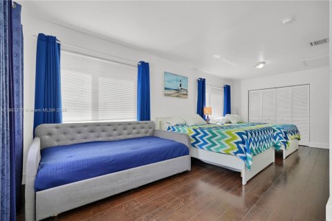 Купить виллу или дом в Майами, Флорида 4 спальни, № 1955542 - фото 9