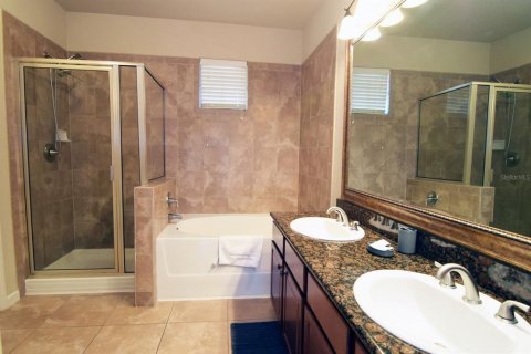 Condo in Davenport, Florida, 3 bedrooms  № 1417435 - photo 12