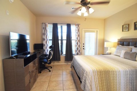 Condo in Davenport, Florida, 3 bedrooms  № 1417435 - photo 10