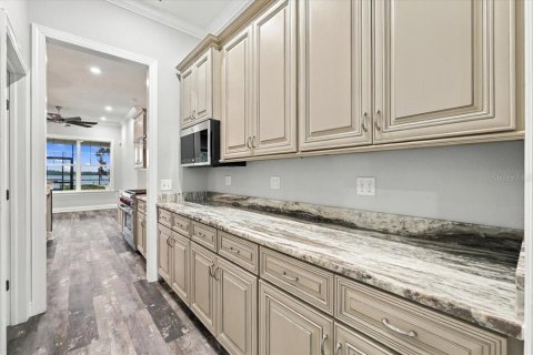 Casa en venta en Haines City, Florida, 6 dormitorios, 446.3 m2 № 2383734 - foto 11