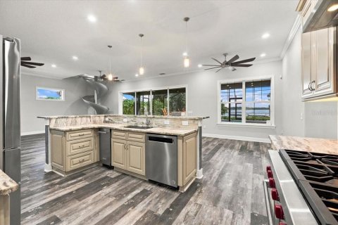 Casa en venta en Haines City, Florida, 6 dormitorios, 446.3 m2 № 2383734 - foto 5