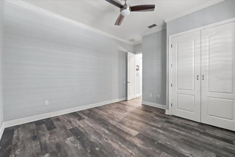 Casa en venta en Haines City, Florida, 6 dormitorios, 446.3 m2 № 2383734 - foto 25