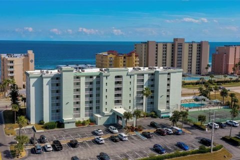 Condo à Daytona Beach, Floride, 2 chambres № 2151713