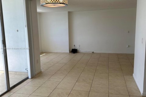 Copropriété à vendre à Miami, Floride: 2 chambres, 140.19 m2 № 1925965 - photo 5
