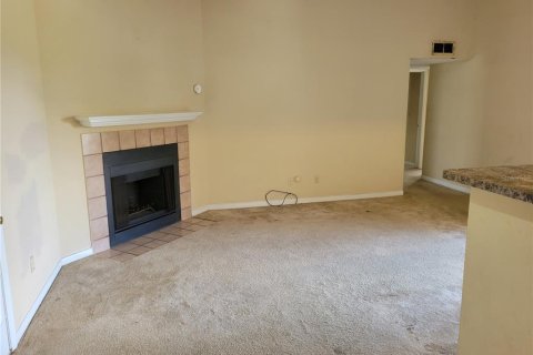 Condo in Orlando, Florida, 3 bedrooms № 2226724 - photo 5