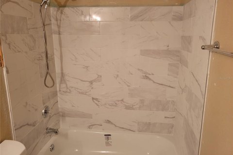 Condo in Orlando, Florida, 3 bedrooms № 2226724 - photo 3