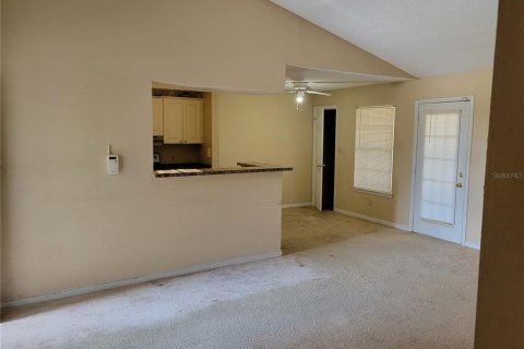 Condo in Orlando, Florida, 3 bedrooms № 2226724 - photo 6