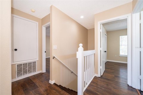 Villa ou maison à louer à Orlando, Floride: 4 chambres, 125.14 m2 № 2105120 - photo 14