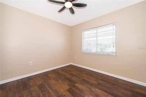 Villa ou maison à louer à Orlando, Floride: 4 chambres, 125.14 m2 № 2105120 - photo 20