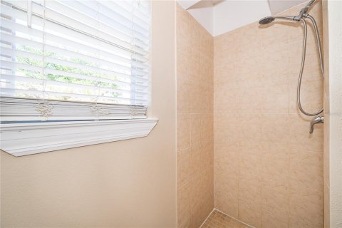 Villa ou maison à louer à Orlando, Floride: 4 chambres, 125.14 m2 № 2105120 - photo 24