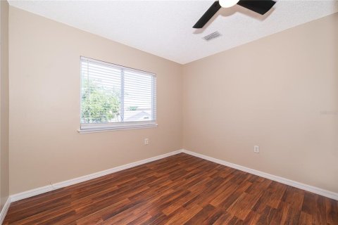 Villa ou maison à louer à Orlando, Floride: 4 chambres, 125.14 m2 № 2105120 - photo 21
