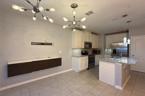 Townhouse in Orlando, Florida 3 bedrooms, 134.8 sq.m. № 2272944 - photo 9