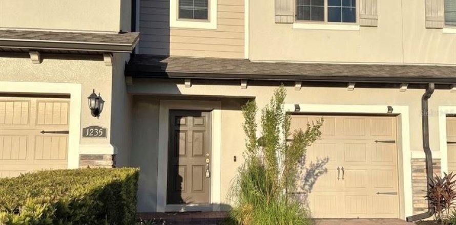 Townhouse in Orlando, Florida 3 bedrooms, 134.8 sq.m. № 2272944