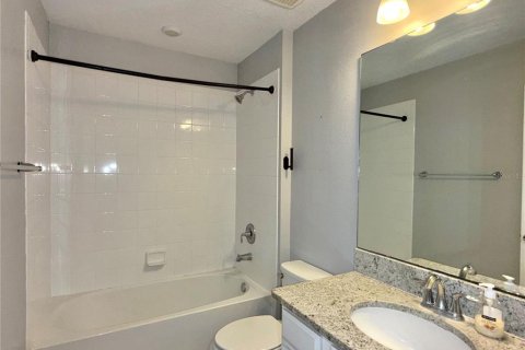 Townhouse in Orlando, Florida 3 bedrooms, 134.8 sq.m. № 2272944 - photo 22