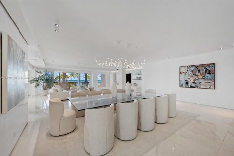 Condo in Miami Beach, Florida, 4 bedrooms № 1979923 - photo 7