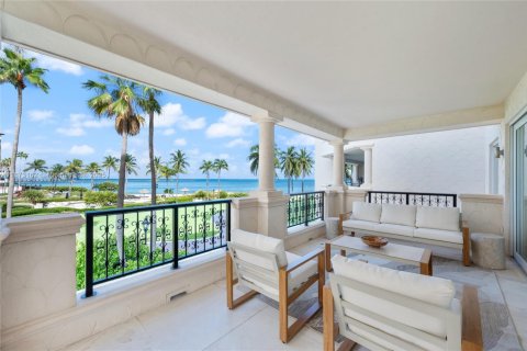 Condo in Miami Beach, Florida, 4 bedrooms № 1979923 - photo 5