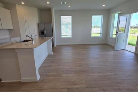 Villa ou maison à louer à Haines City, Floride: 3 chambres, 185.8 m2 № 2389463 - photo 5