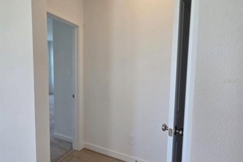 Villa ou maison à louer à Haines City, Floride: 3 chambres, 185.8 m2 № 2389463 - photo 6