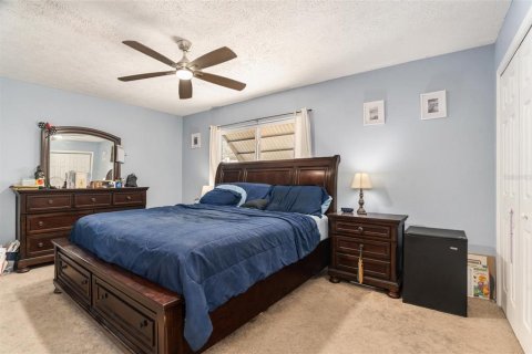 House in Port Richey, Florida 2 bedrooms, 129.69 sq.m. № 1622750 - photo 19