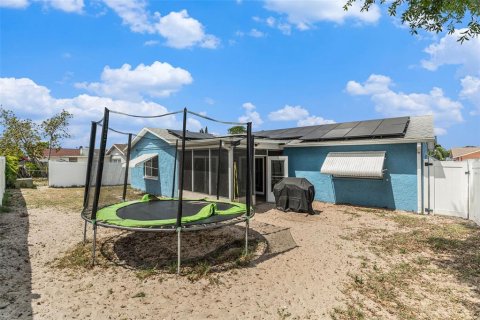 House in Port Richey, Florida 2 bedrooms, 129.69 sq.m. № 1622750 - photo 28