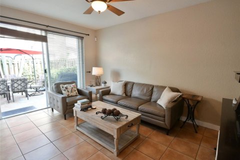 Touwnhouse à louer à Hialeah, Floride: 4 chambres, 139.35 m2 № 1926114 - photo 2