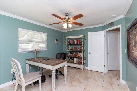 House in Tampa, Florida 3 bedrooms, 148.18 sq.m. № 1742770 - photo 28