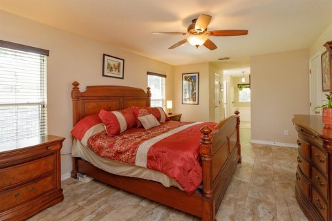 House in Eustis, Florida 3 bedrooms, 189.06 sq.m. № 2134343 - photo 15