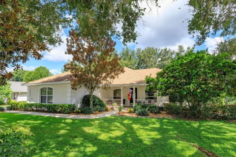 Villa ou maison à Eustis, Floride 3 chambres, 189.06 m2 № 2134343
