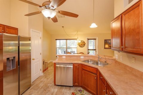 House in Eustis, Florida 3 bedrooms, 189.06 sq.m. № 2134343 - photo 11