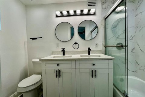 Villa ou maison à louer à Tampa, Floride: 3 chambres, 156.26 m2 № 1822564 - photo 10