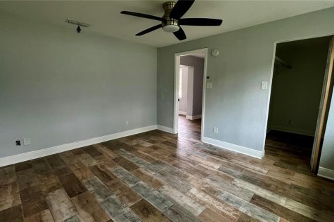 Villa ou maison à louer à Tampa, Floride: 3 chambres, 156.26 m2 № 1822564 - photo 9