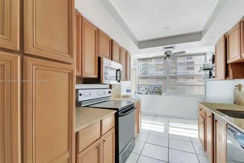 Copropriété à vendre à Aventura, Floride: 2 chambres, 145.39 m2 № 1729842 - photo 6