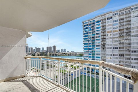 Copropriété à vendre à Aventura, Floride: 2 chambres, 145.39 m2 № 1729842 - photo 4