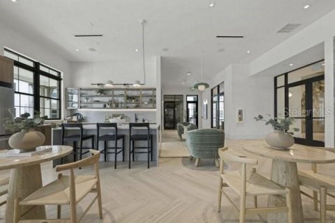 Снять в аренду квартиру в Сент-Питерсберг, Флорида 5 комнат, 71.07м2, № 1308652 - фото 3