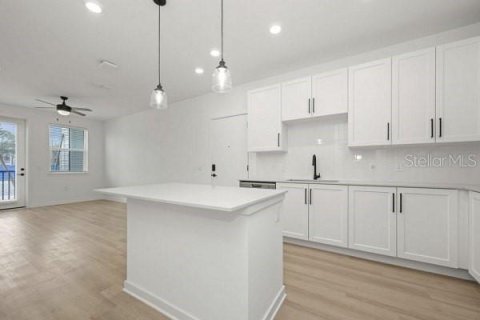 Снять в аренду квартиру в Сент-Питерсберг, Флорида 5 комнат, 71.07м2, № 1308652 - фото 25