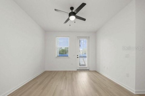 Снять в аренду квартиру в Сент-Питерсберг, Флорида 5 комнат, 71.07м2, № 1308652 - фото 27