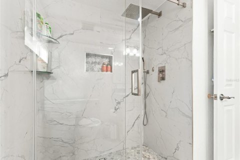 Casa en venta en Tampa, Florida, 3 dormitorios, 98.1 m2 № 2427566 - foto 11