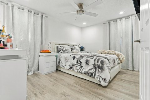 Casa en venta en Tampa, Florida, 3 dormitorios, 98.1 m2 № 2427566 - foto 15