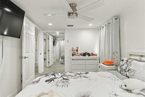 Casa en venta en Tampa, Florida, 3 dormitorios, 98.1 m2 № 2427566 - foto 16