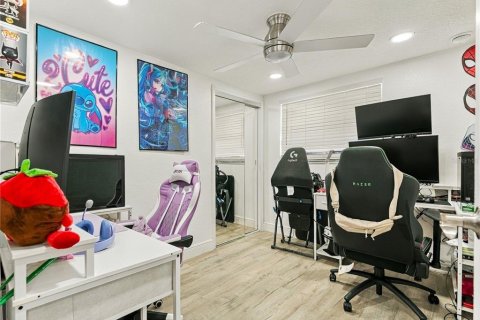 Casa en venta en Tampa, Florida, 3 dormitorios, 98.1 m2 № 2427566 - foto 19