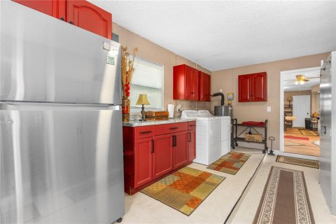House in Edgewater, Florida 4 bedrooms, 180.6 sq.m. № 1613802 - photo 30