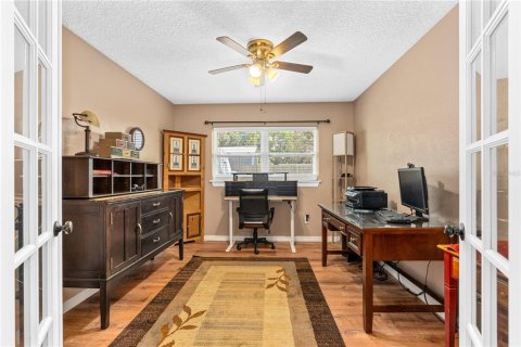 House in Edgewater, Florida 4 bedrooms, 180.6 sq.m. № 1613802 - photo 24