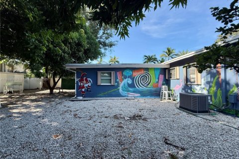 House in Hollywood, Florida 4 bedrooms, 135.64 sq.m. № 1961233 - photo 19