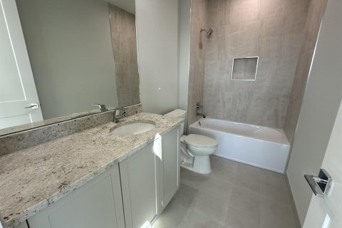 House in Palm Beach Gardens, Florida 5 bedrooms, 560.48 sq.m. № 2261883 - photo 9