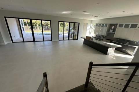 House in Palm Beach Gardens, Florida 5 bedrooms, 560.48 sq.m. № 2261883 - photo 13