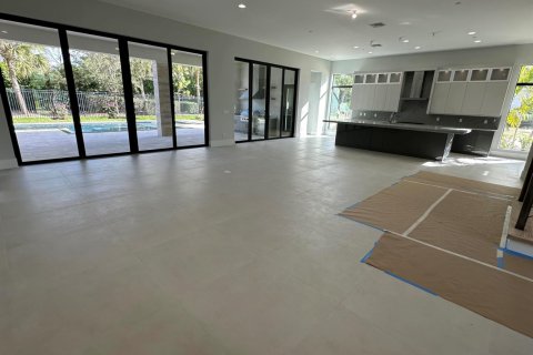 House in Palm Beach Gardens, Florida 5 bedrooms, 560.48 sq.m. № 2261883 - photo 16