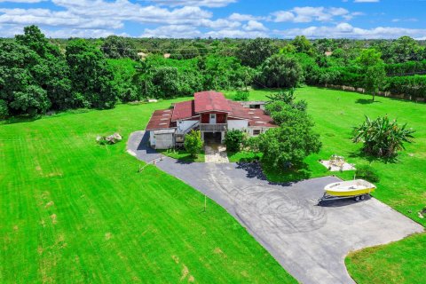 Villa ou maison à louer à Parkland, Floride: 4 chambres, 530.56 m2 № 2178087 - photo 10